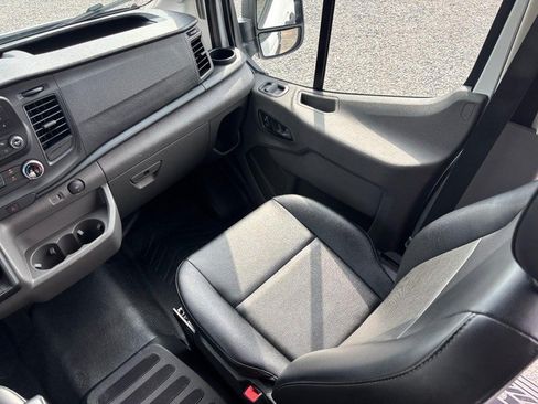 Used 2025 Ford Transit 350 XL RWD image 20