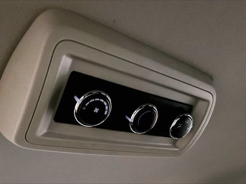 Used 2017 Dodge Grand Caravan SE w/ Power Window Group FWD image 34