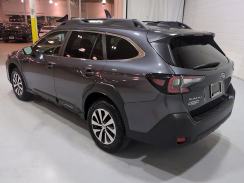Certified 2025 Subaru Outback Premium w/ Popular Package #1A AWD/4WD image 5