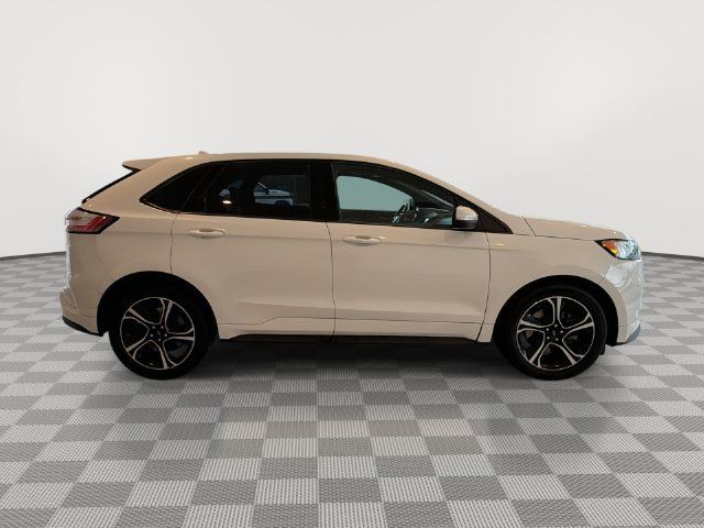 Used 2020 Ford Edge ST w/ Cold Weather Package AWD/4WD image 13