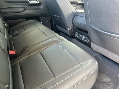 Used 2024 GMC Sierra 1500 SLT image 16