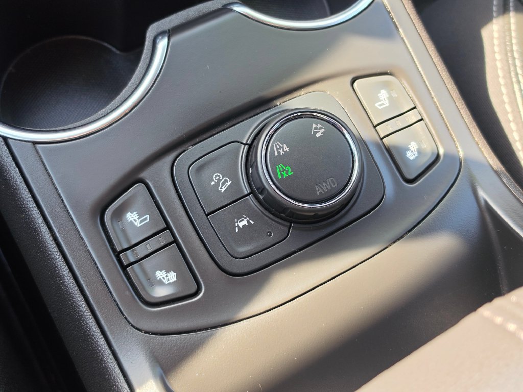Used 2024 GMC Terrain SLT AWD/4WD image 29