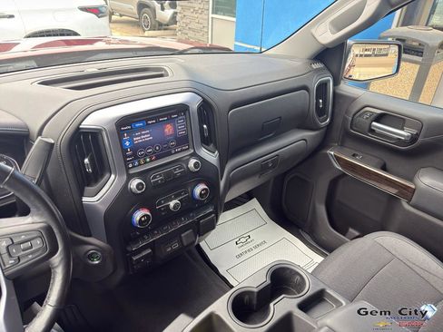 Used 2020 GMC Sierra 1500 SLE w/ SLE Value Package image 18