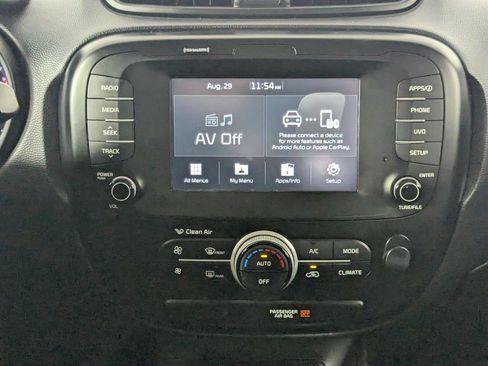 Used 2018 Kia Soul w/ Convenience Package FWD image 17