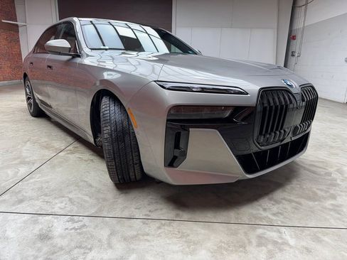 New 2026 BMW i7 xDrive60 image 7