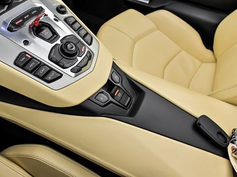 Used 2014 Lamborghini Aventador LP 700-4 AWD/4WD image 34