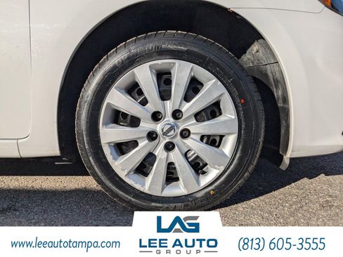 Used 2019 Nissan Sentra S image 11