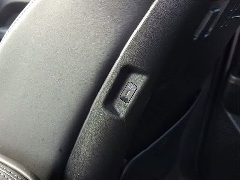 Certified 2025 Hyundai Santa Fe SEL image 26