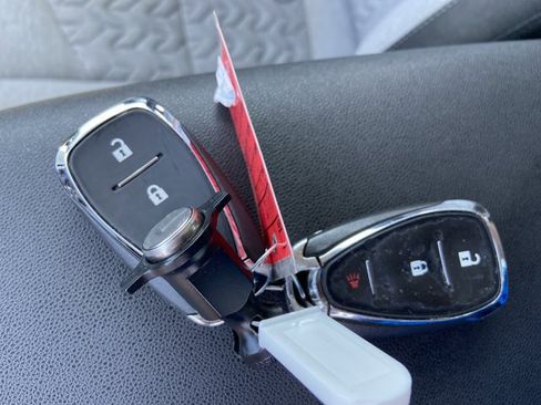 Used 2023 Chevrolet Equinox LS FWD image 43