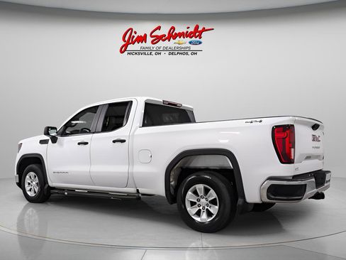 Used 2023 GMC Sierra 1500 Pro w/ Pro Value Package AWD/4WD image 4