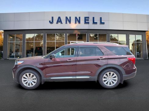 Used 2022 Ford Explorer Limited w/ Equipment Group 301A image 3