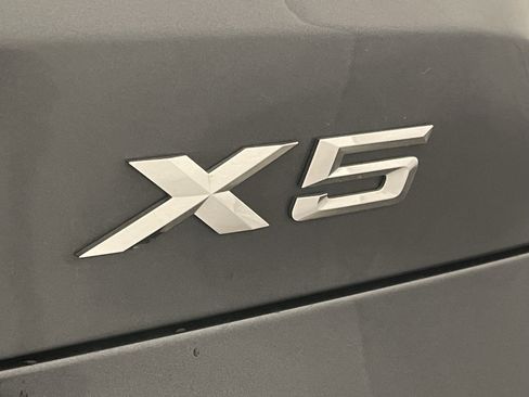 Used 2019 BMW X5 xDrive40i w/ Premium Package 2 image 24