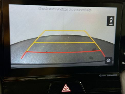 Used 2021 Kia Sorento S w/ Panoramic Sunroof Package image 19