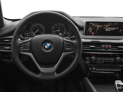 Used 2016 BMW X6 xDrive50i AWD/4WD image 9
