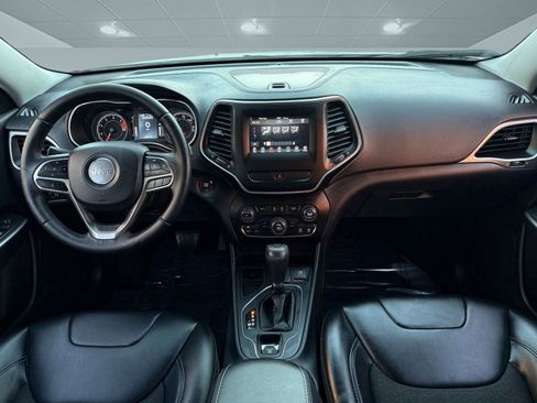 Used 2019 Jeep Cherokee Latitude Plus image 15