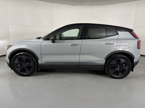 New 2026 Volvo EX30 Cross Country Ultra image 5