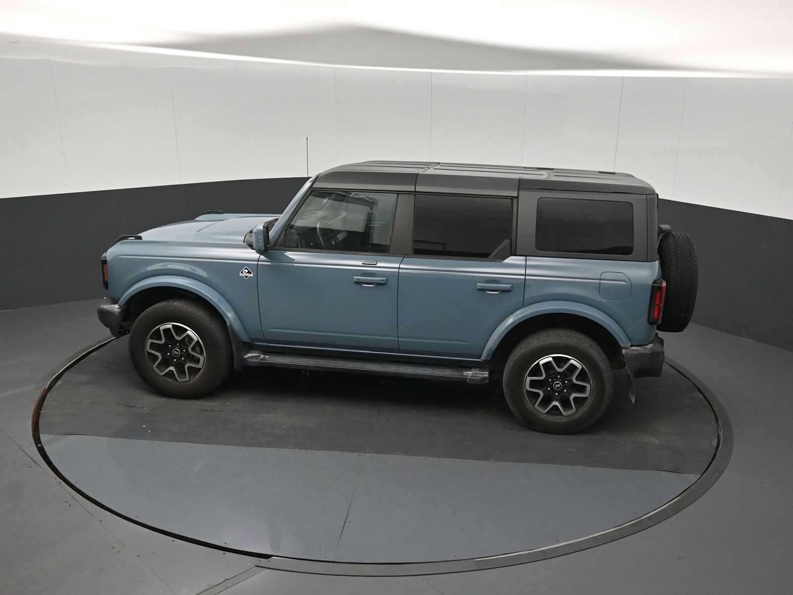Used 2022 Ford Bronco Outer Banks AWD/4WD image 16