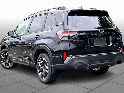 Used 2025 Subaru Forester Limited AWD/4WD image 12
