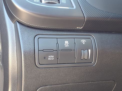 Used 2014 Hyundai Accent SE image 5