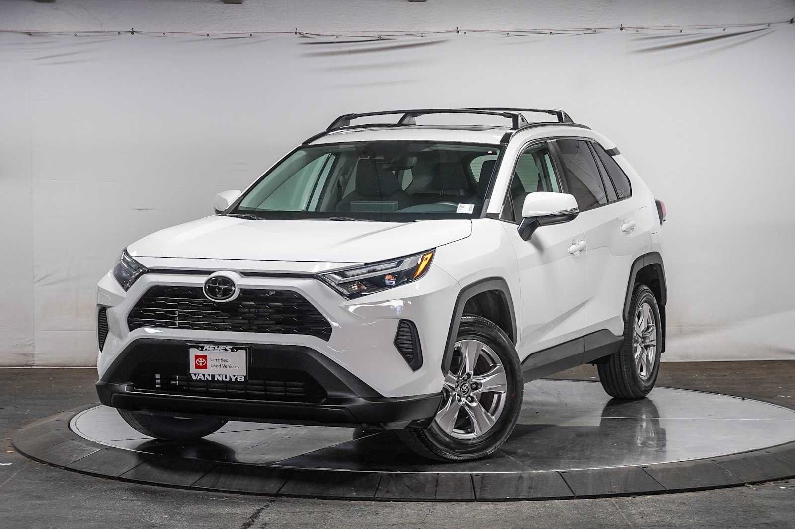 Used 2023 Toyota RAV4 XLE w/ Convenience Package FWD image 1