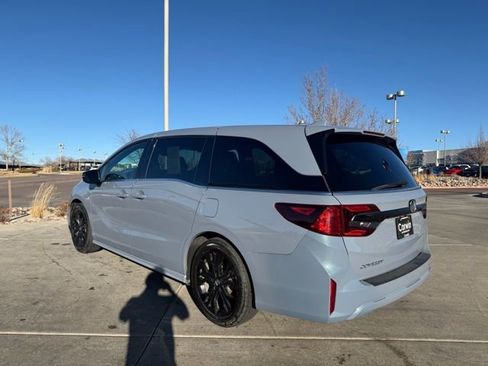Used 2025 Honda Odyssey Sport-L image 6