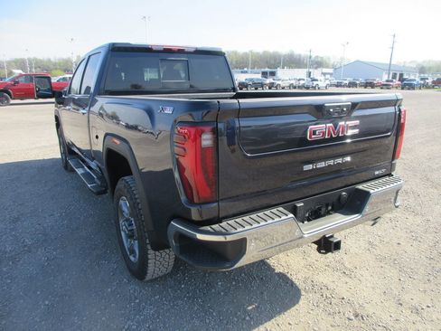 New 2026 GMC Sierra 2500 SLT w/ SLT Premium Package AWD/4WD image 9
