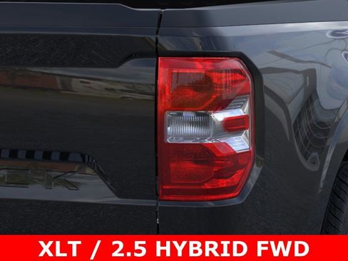 New 2025 Ford Maverick XLT FWD image 22