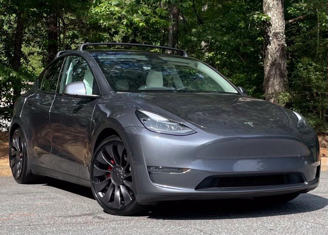 Used 2023 Tesla Model Y Performance AWD/4WD image 9