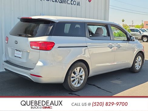 Used 2018 Kia Sedona LX FWD image 7