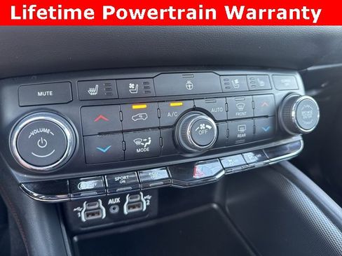 Used 2024 Dodge Durango GT image 5