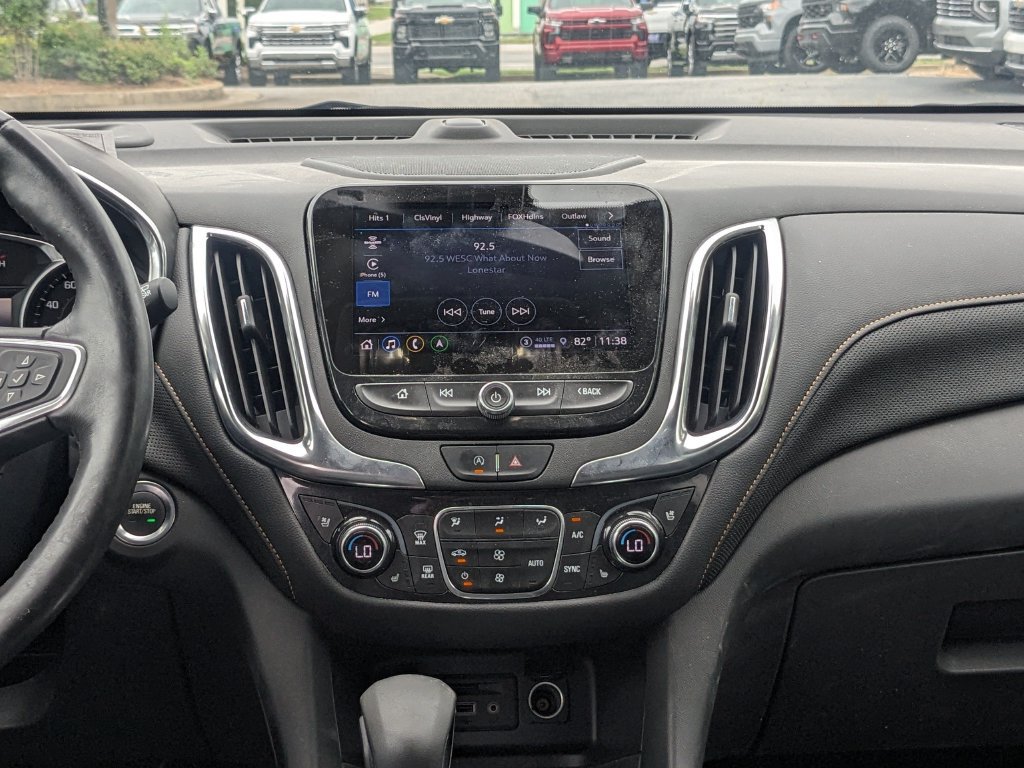 Used 2022 Chevrolet Equinox Premier AWD/4WD image 19