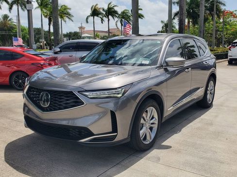 Used 2025 Acura MDX FWD image 3
