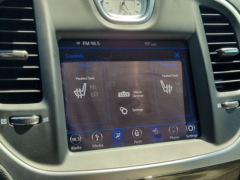 Used 2019 Chrysler 300 Touring L w/ Quick Order Package 22F RWD image 26