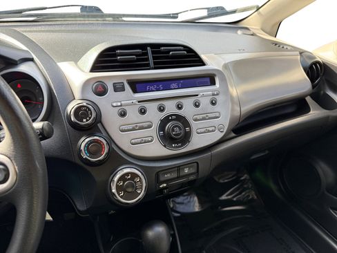 Used 2013 Honda Fit image 12