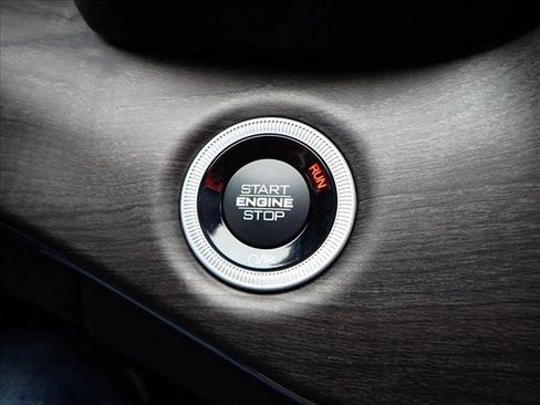 New 2025 Jeep Grand Cherokee L Overland w/ Luxury Tech Group IV image 24