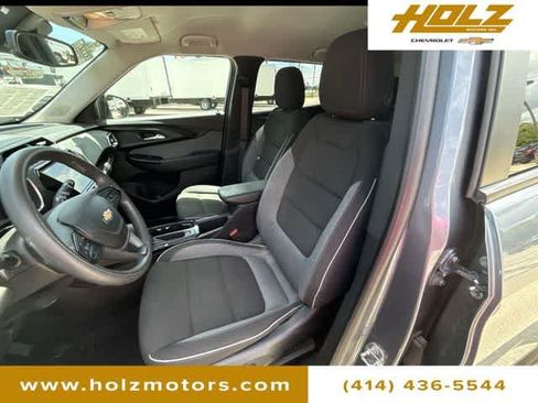Used 2022 Chevrolet TrailBlazer LT w/ Convenience Package AWD/4WD image 18