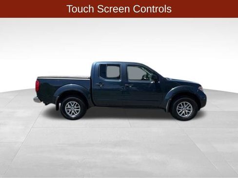 Used 2018 Nissan Frontier SV AWD/4WD image 8