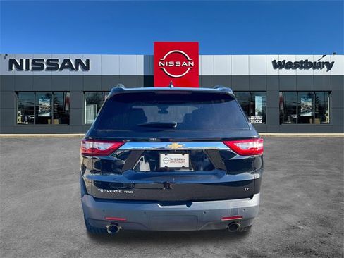 Used 2019 Chevrolet Traverse LT w/ LT Premium Package image 7