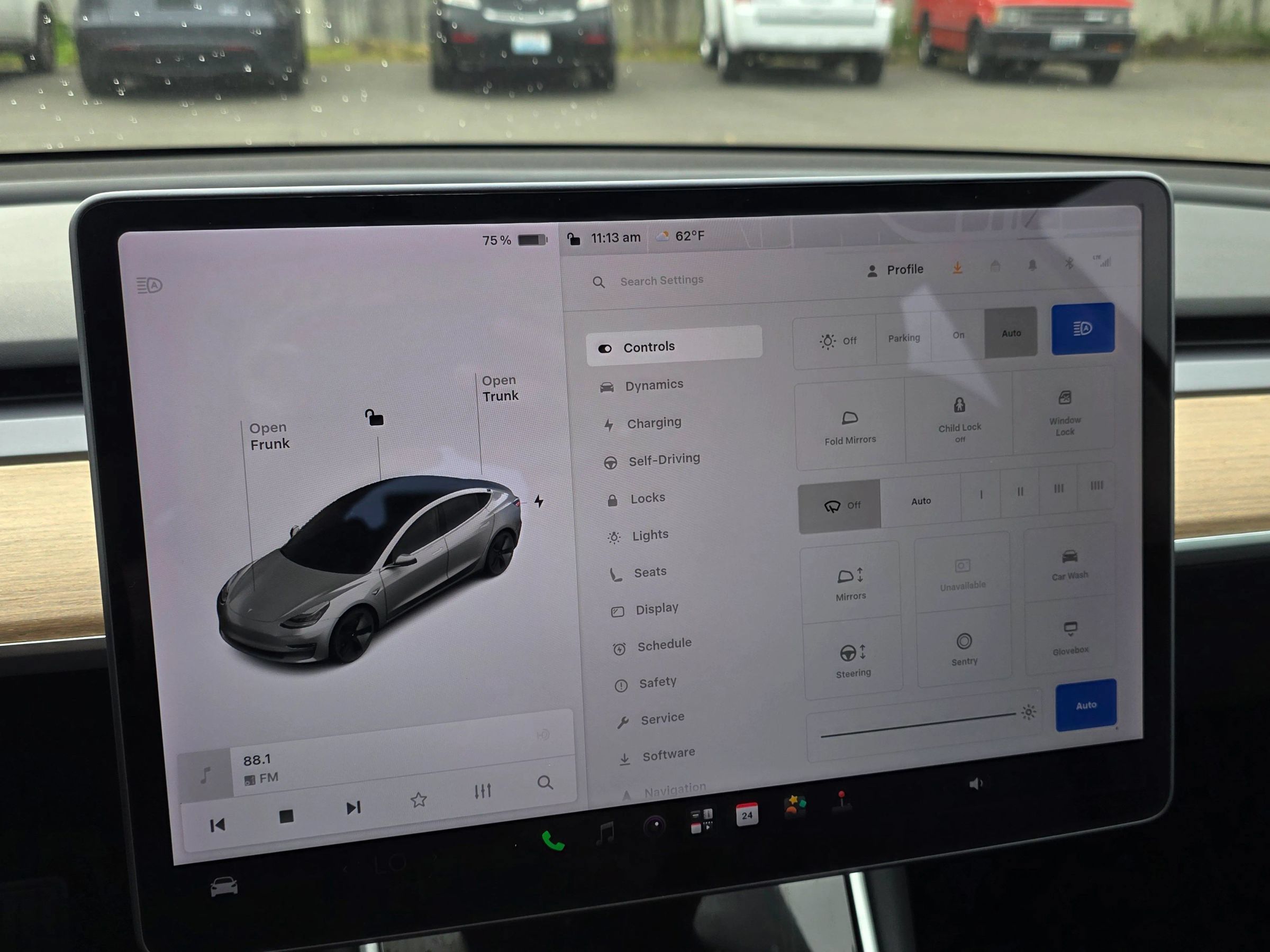 Used 2018 Tesla Model 3 Long Range RWD image 37