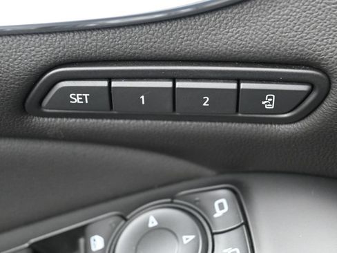 Used 2021 Buick Enclave Avenir w/ Avenir Technology Package AWD/4WD image 15