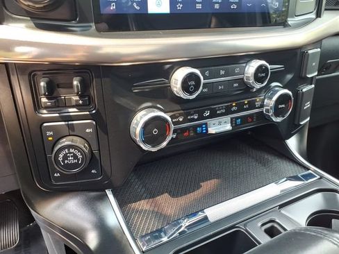 Used 2023 Ford F150 Raptor w/ Raptor Carbon Fibre Package AWD/4WD image 25