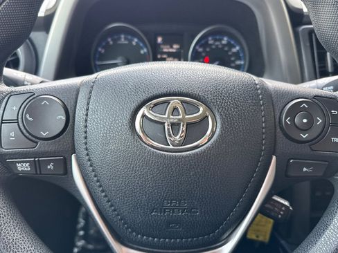 Certified 2018 Toyota RAV4 LE w/ All Weather Liner Package image 27