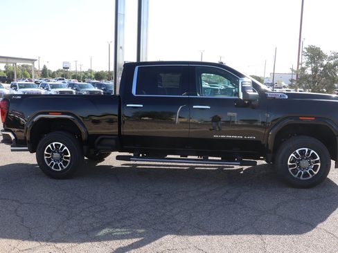 New 2026 GMC Sierra 2500 SLT w/ SLT Convenience Package AWD/4WD image 8