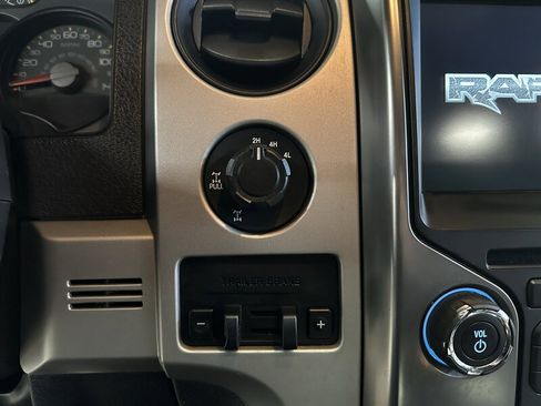 Used 2014 Ford F150 Raptor w/ Equipment Group 801A Luxury image 21