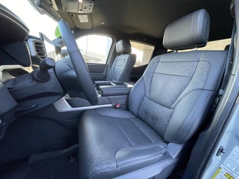 Used 2025 Toyota Tundra Limited image 12