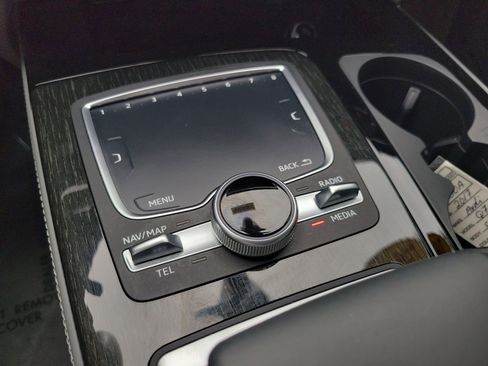 Used 2017 Audi Q7 3.0T Prestige AWD/4WD image 26