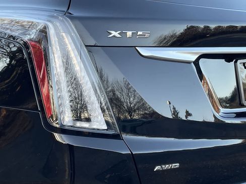 Certified 2022 Cadillac XT5 Sportv image 39