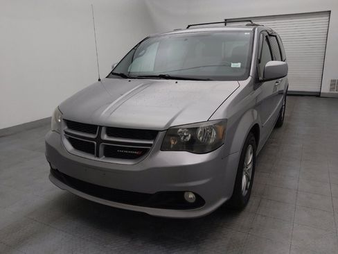 Used 2014 Dodge Grand Caravan R/T image 15