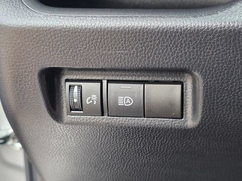 Used 2022 Toyota RAV4 LE FWD image 35