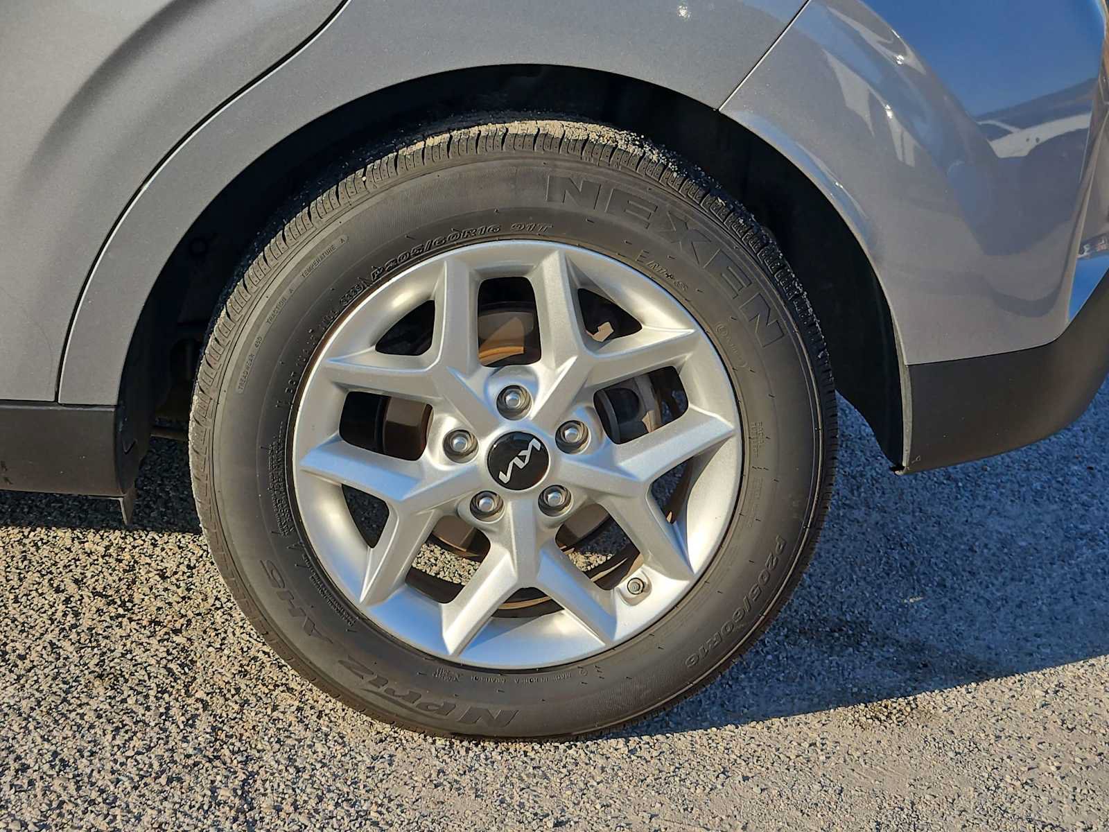 Used 2024 Kia Soul LX w/ Option Group 015 FWD image 13
